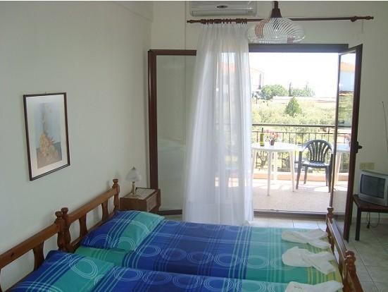 Yianna Studios & Apartments Геракіні Номер фото